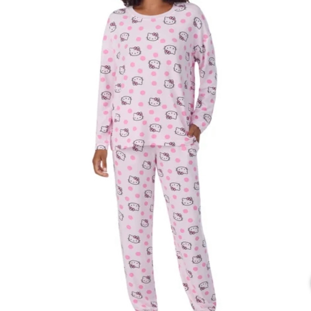 🆕 Pink Hello Kitty Pajama Set - Picture 2 of 5